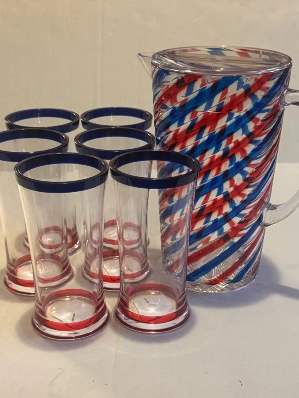 NWOT 7pc Americana Acrylic Swirl Pitcher/Lid & Tumbler Set - Red/Blue